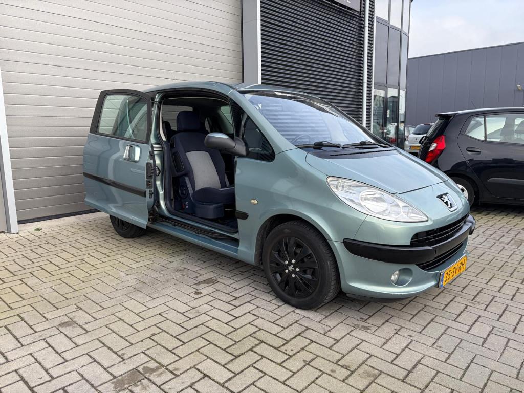 Peugeot 1007 1.6-16v sesam sporty/126.000 nap/automaat/airco/nwe distri/