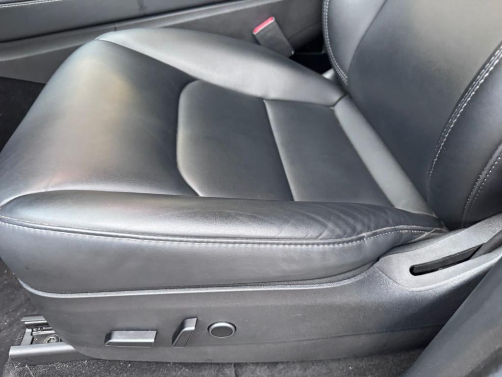 Tesla Model Y long range awd 75 kwh