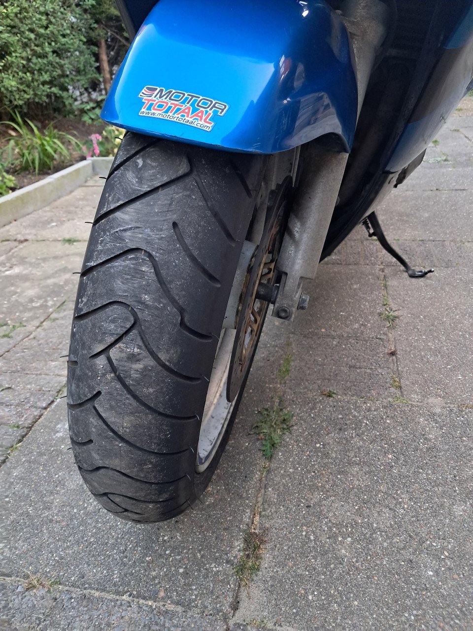 Motor suzuki GSXF bj 2000