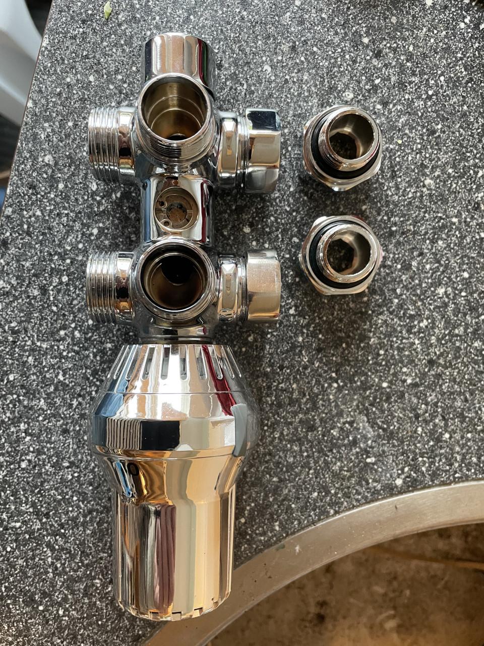 Onderblok radiator met kraan
