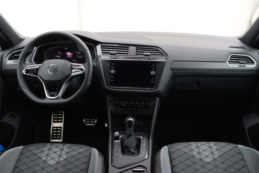 Volkswagen Tiguan 1.4 tsi ehybrid r-line business+ 245pk dsg6