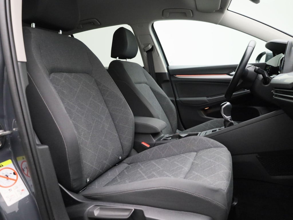Volkswagen Golf 1.5 tsi | virtual cockpit | navigatie | dab | stoel/stuur v