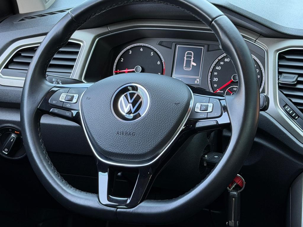 Volkswagen T-roc 1.5 tsi 150pk dsg style | camera | trekhaak | navi | carpl