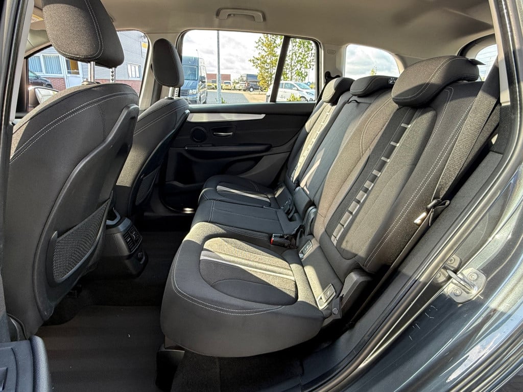BMW 2-serie gran tourer 220i centennial executive