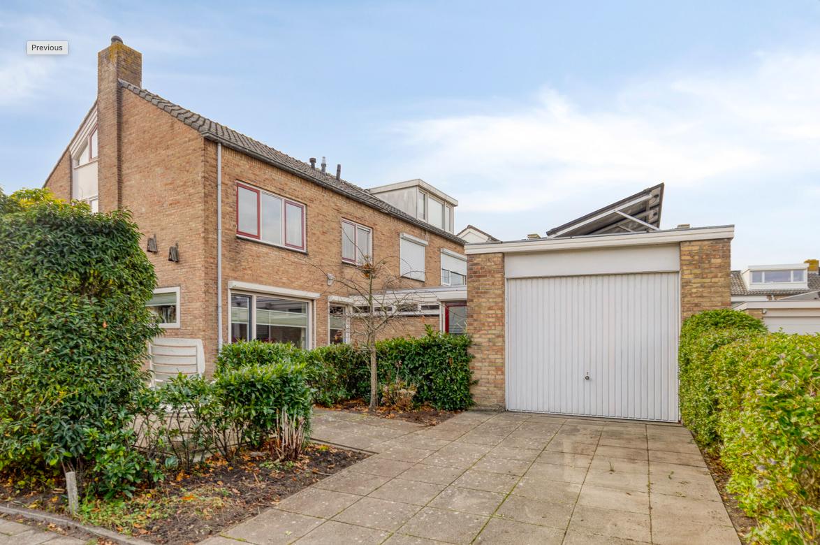 Te Koop, ruime Woning Paauwenburg, Vlissingen