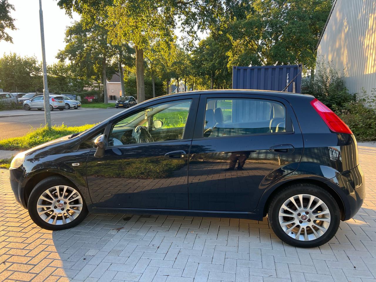 Fiat Grande Punto 1.4-16V Racing Jaar apk