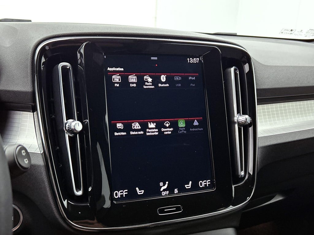 Volvo XC40 1.5 t2 core | lmv | parker sensoren | cruise control | navigatie
