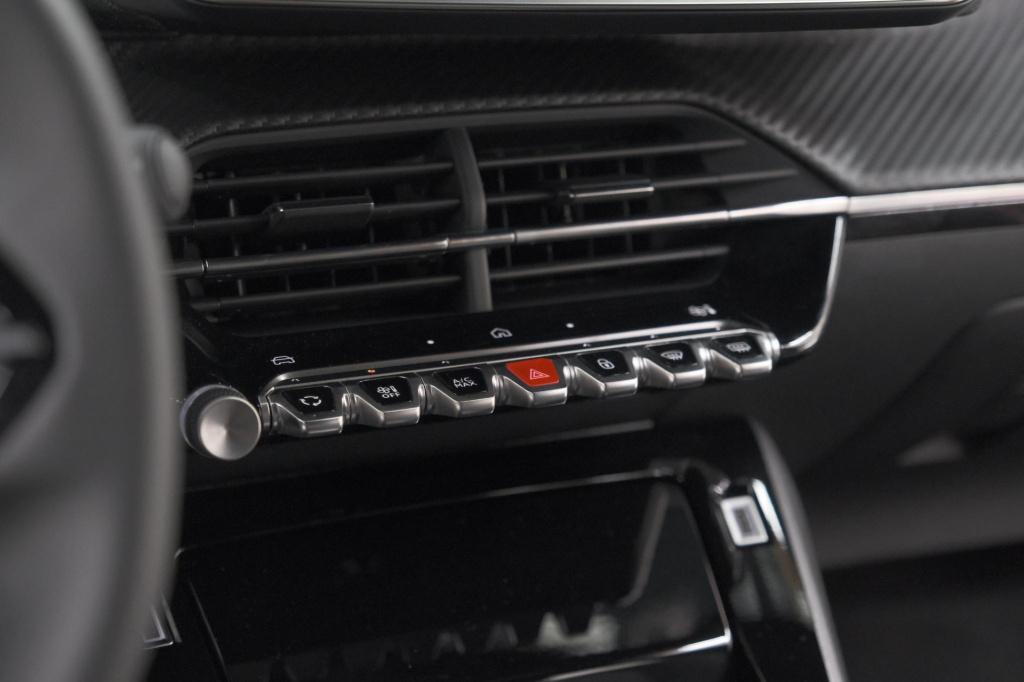 Peugeot 2008 hybrid 145 e-dcs allure | 360 camera | adaptieve cruise contro