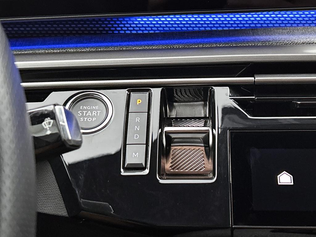 Peugeot 3008 1.2 hybrid 145 gt | rijklaar |