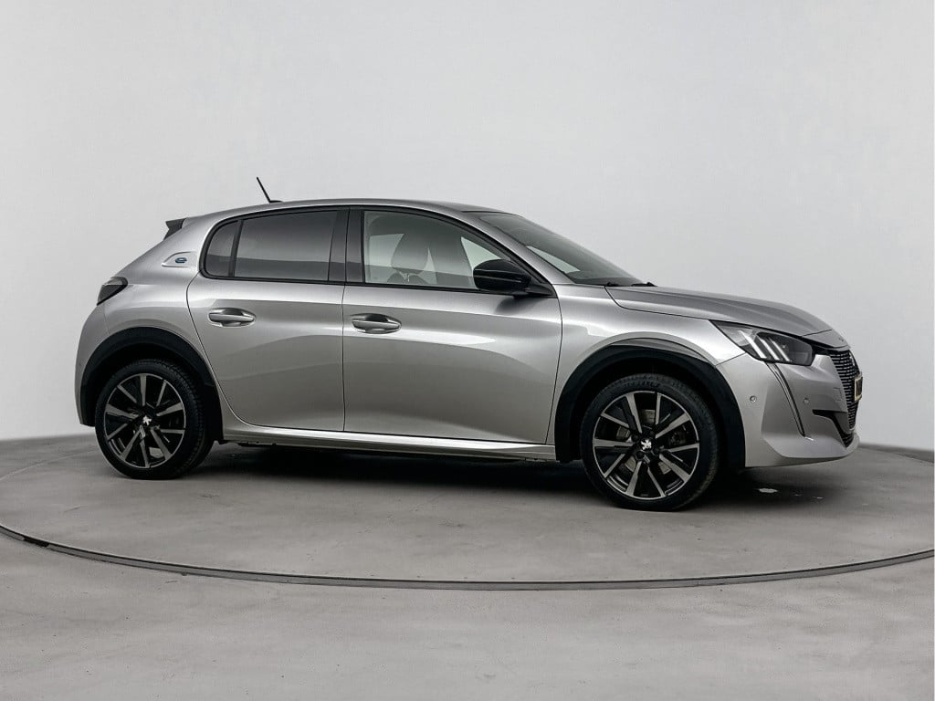 Peugeot 208 ev gt 350 50 kwh | 1e eigenaar | panoramadak |
