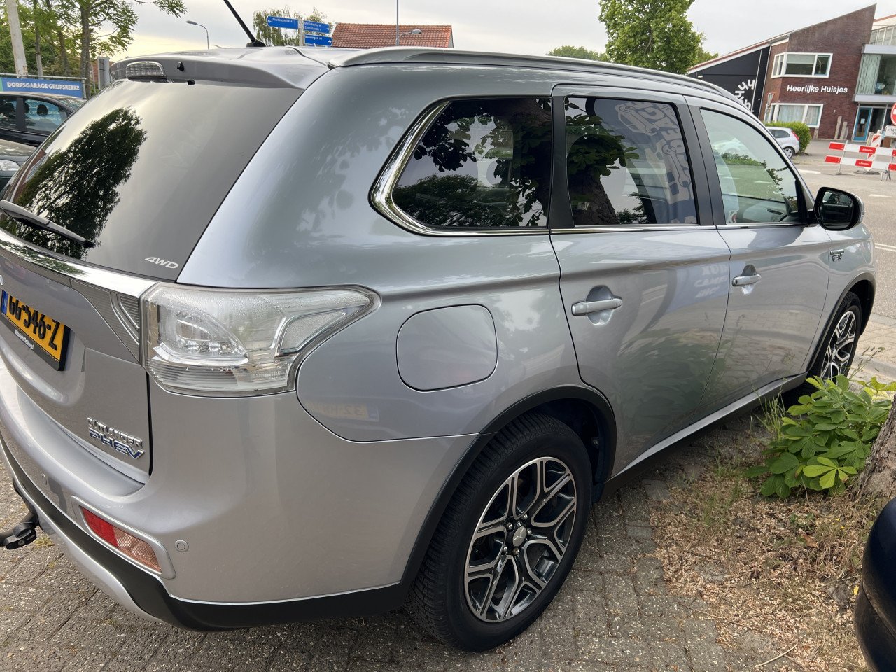 Mitsubishi Outlander 2.0 PHEV 149kW 4WD Executive X-Line, jaar BOVAG en APK