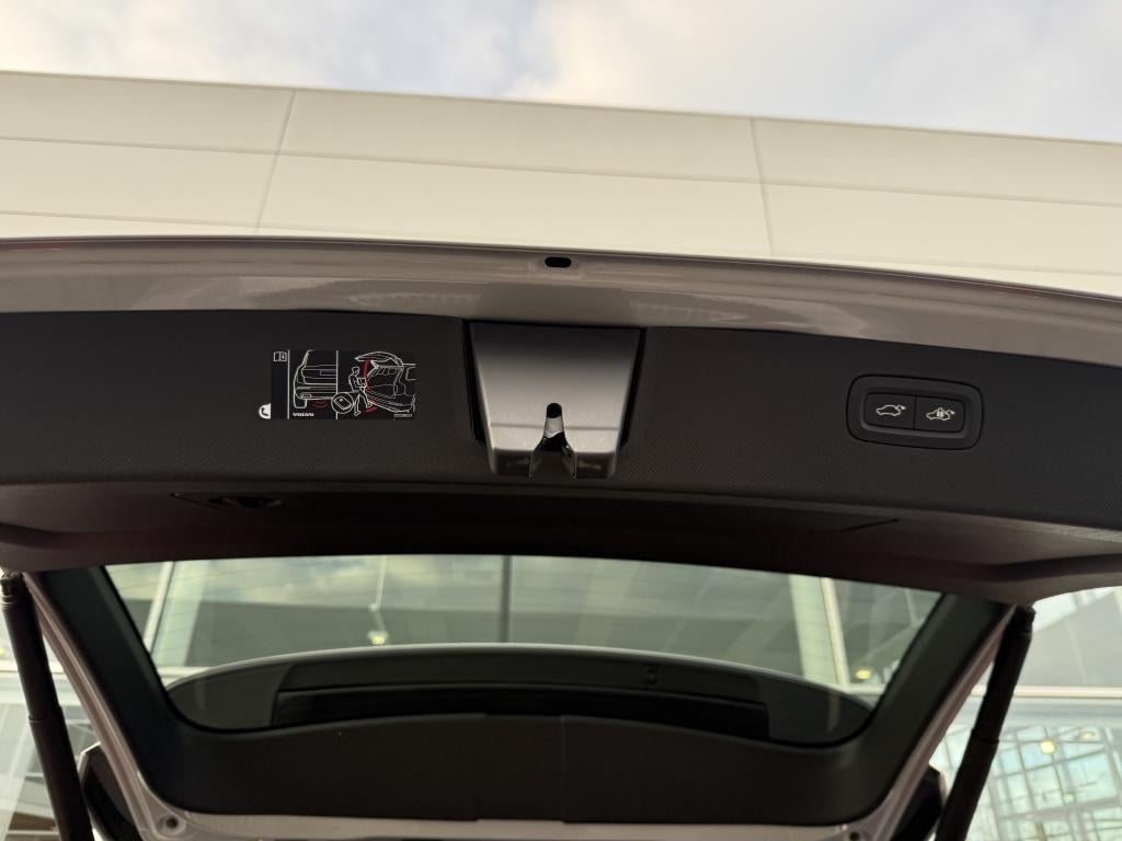 Volvo XC90 455pk recharge dark| luchtvering| adap.cruise| 360camera| trekha