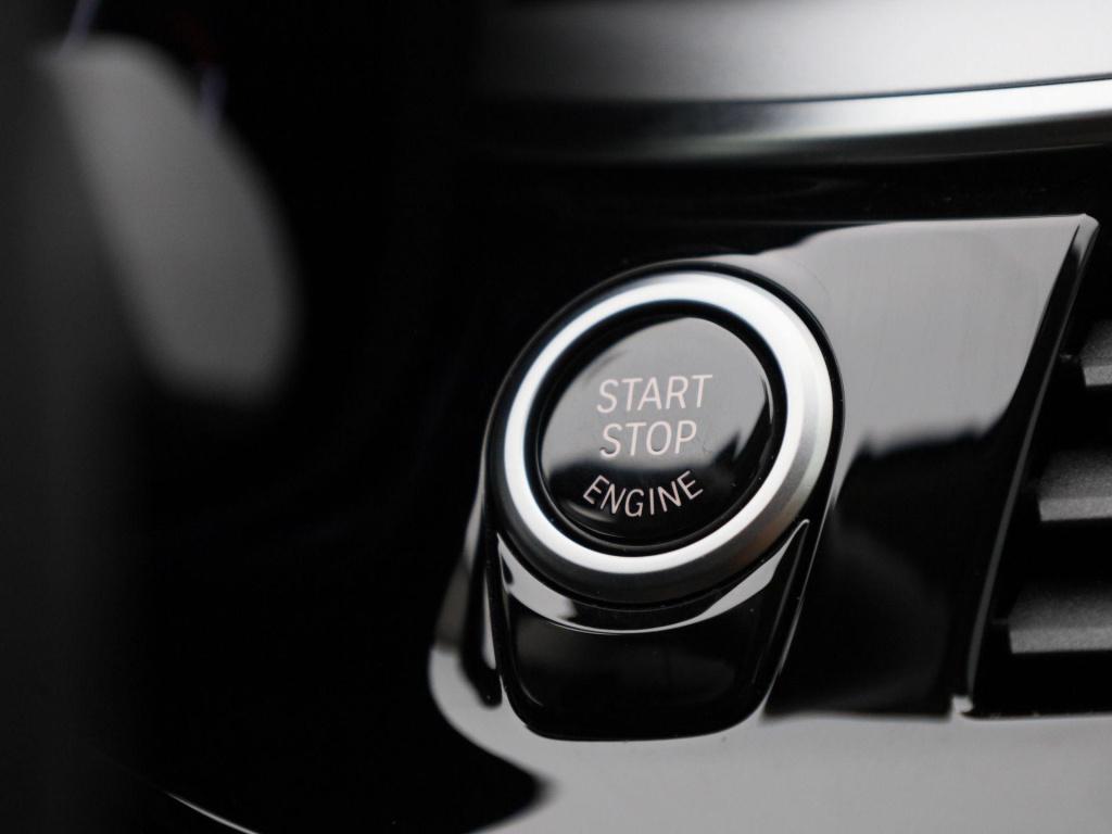 BMW 5 Serie touring 520i business edition plus | automaat | lmv | navigatie