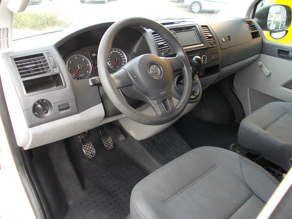 Volkswagen Transporter 2.0 tdi airco, navigatie, dakrail, trekhaak