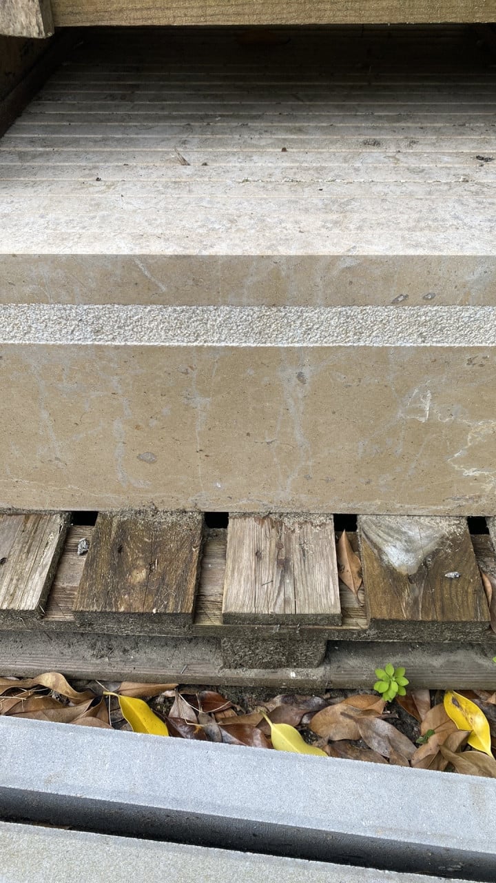 Vijverranden, traptreden natuursteen 43 stuks