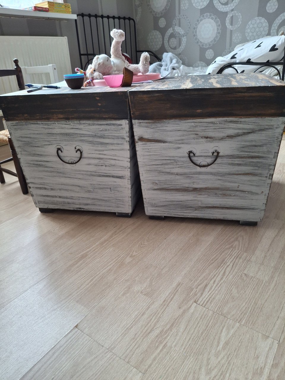 2 oude kisten vintage