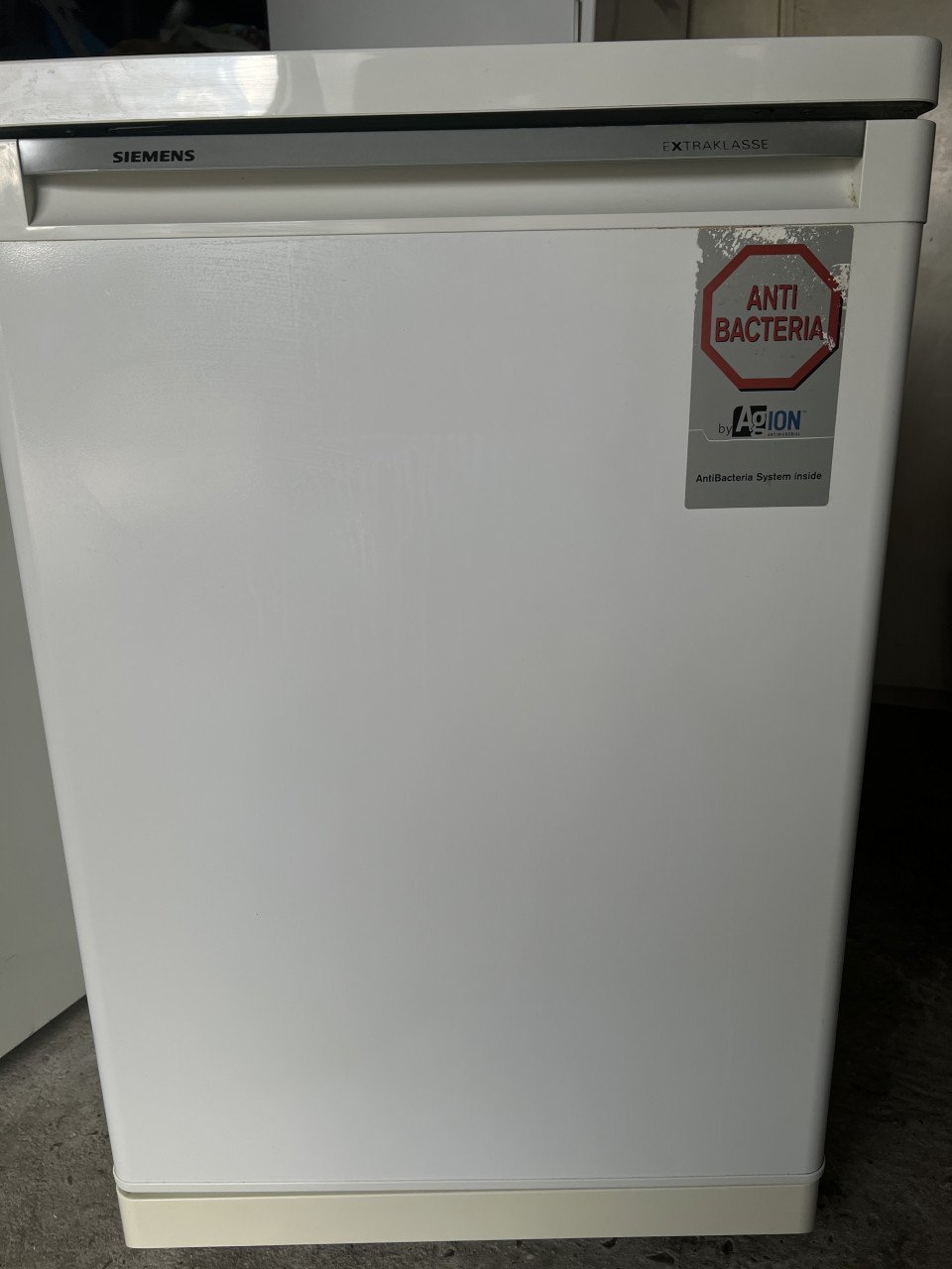 Siemens tafelmodel koelkast met vriesvak 85x55 cm. Als nieuw