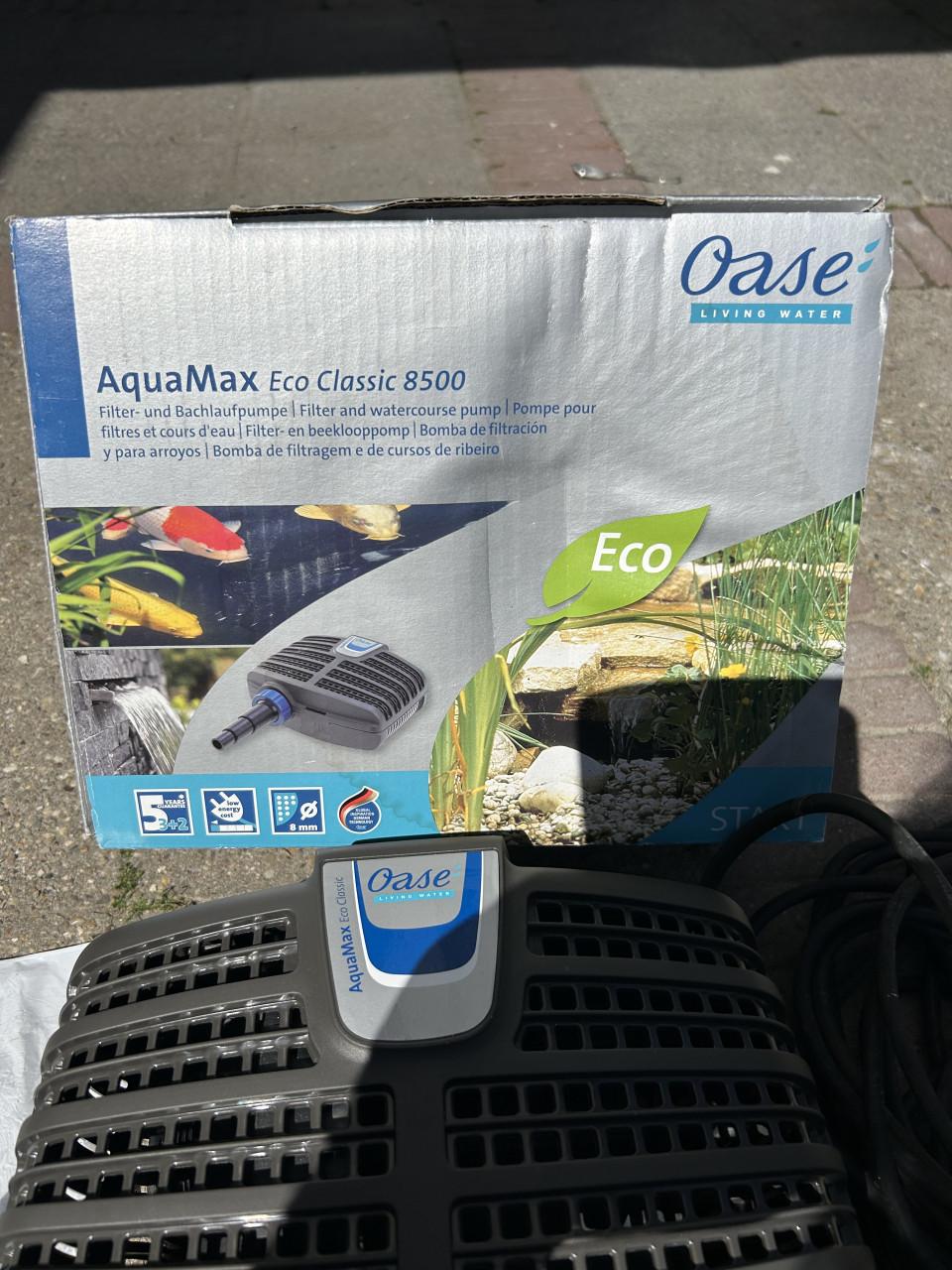 Te koop oase aquamax  eco classik 8500 sterke en zuinige Vijverpomp