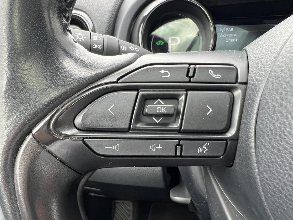 Toyota Yaris 1.5 hyb. executive | nl auto | dealerondehouden | hud | jbl au