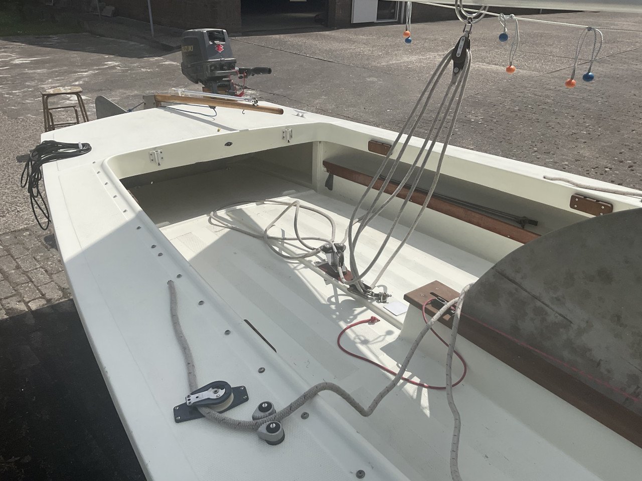 Te koop degelijke zeilboot, type volksboot 600