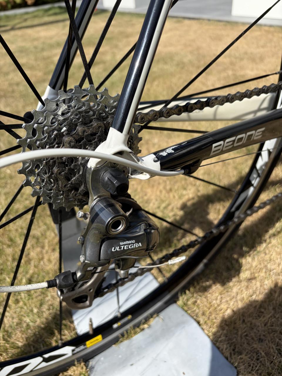 Be One Pro Black Full Carbon | Shimano Ultegra 3x10 Maat 60