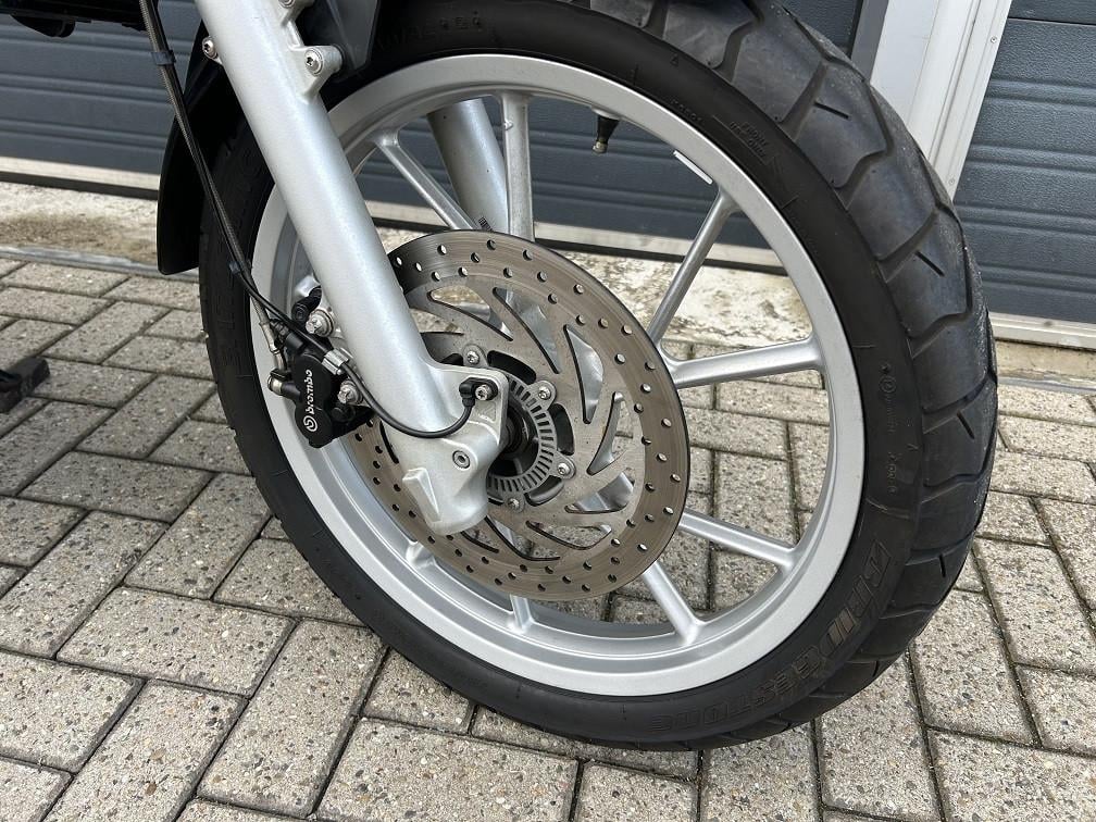 In nieuwstaat zijn de BMW F650GS uit 2008 met slechts 12809 km!! €4950,-