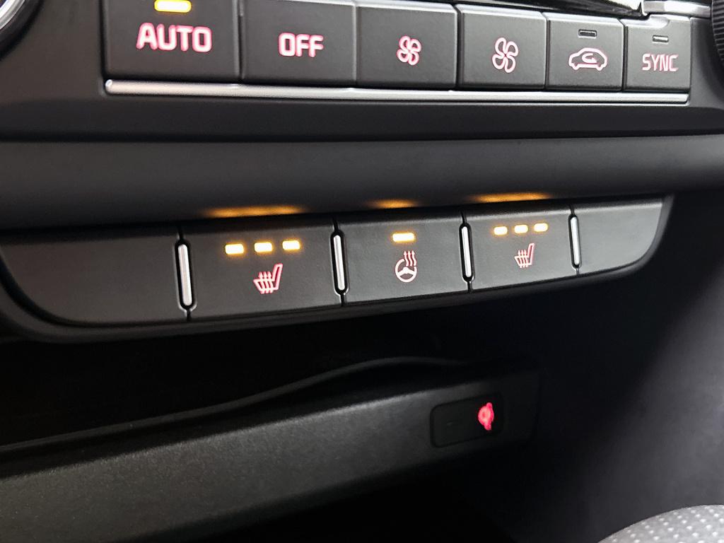 Kia Ceed Sportswagon 1.5 t-gdi gt-line | panoramadak | stoel/stuurverwarmin