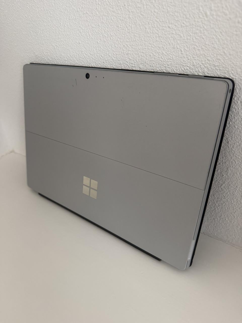 Nette Microsoft Surface Pro