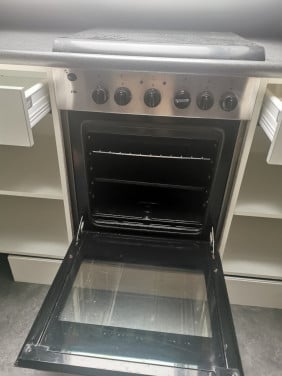 Mooie schone Keukenblok (goede staat)