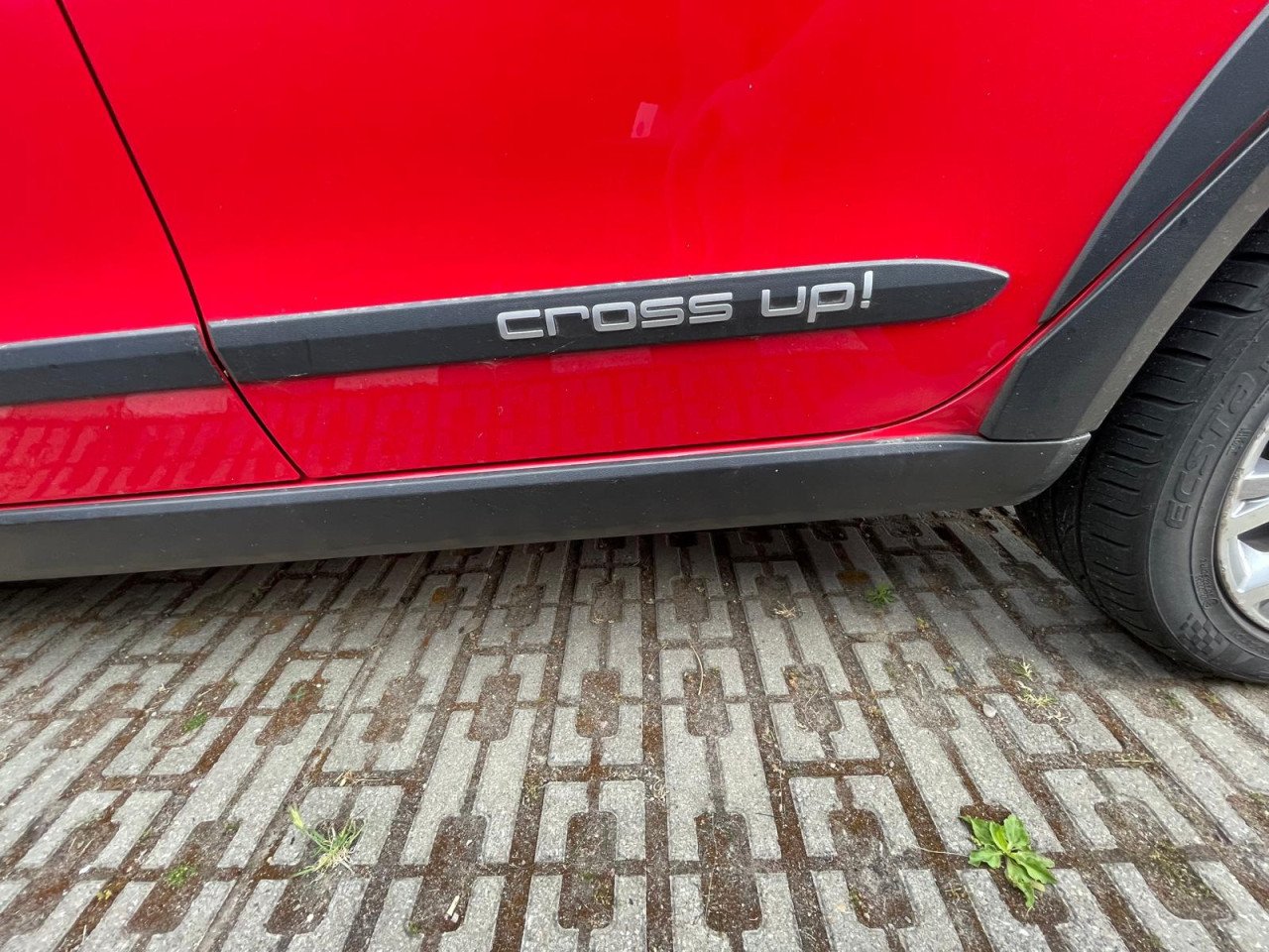 Volkswagen Up! 1.0 Cross Up! | Airco | Navi | 16 inch | boekjes | APK 2026