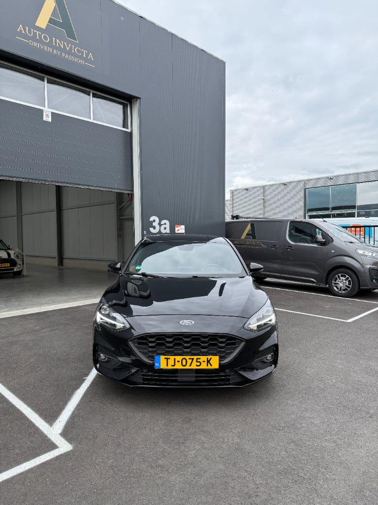 Ford Focus 1.0 ecoboost st line business