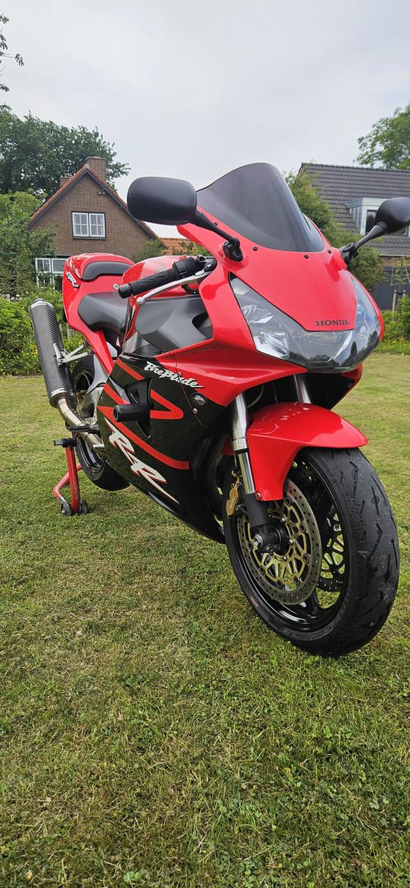 Honda CBR 954 RR Fireblade