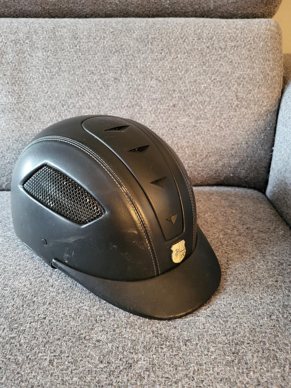 Paardrij cap