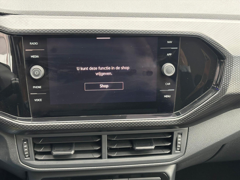 Volkswagen T-cross 1.0 tsi 95pk life apple carplay| adapt cruise| rijklaar 