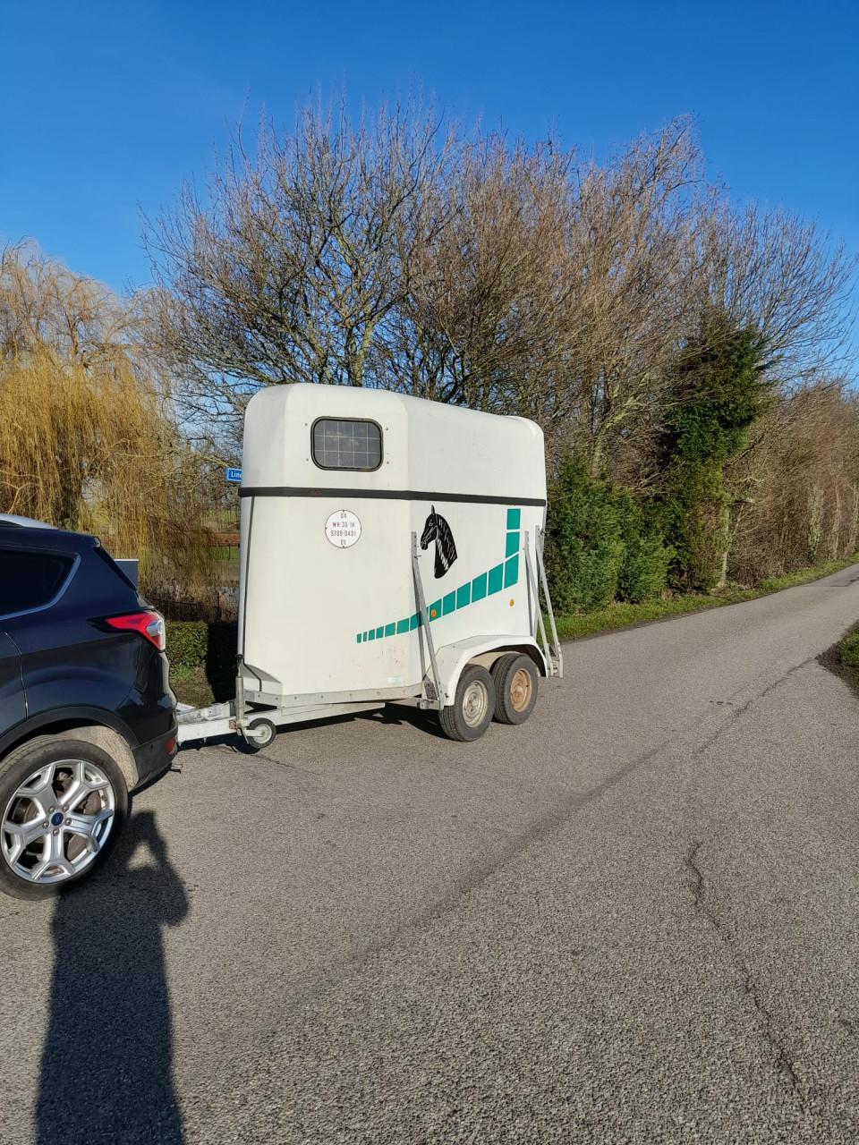 Paardentrailer te huur