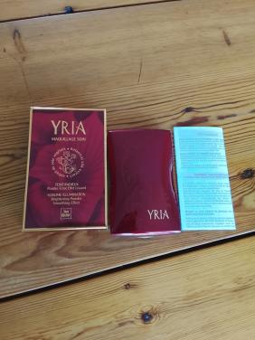 Yria vaste poeder met kwastje NIEUW!