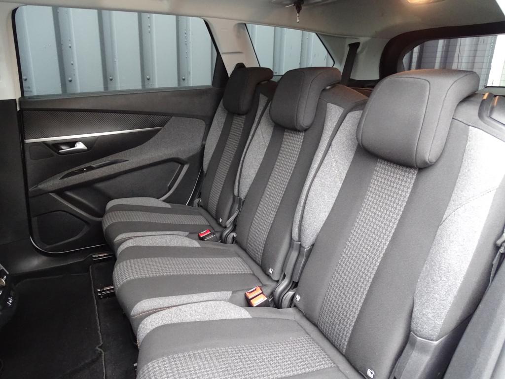 Peugeot 5008 1.2 puretech blue lease executive | 7-persoons