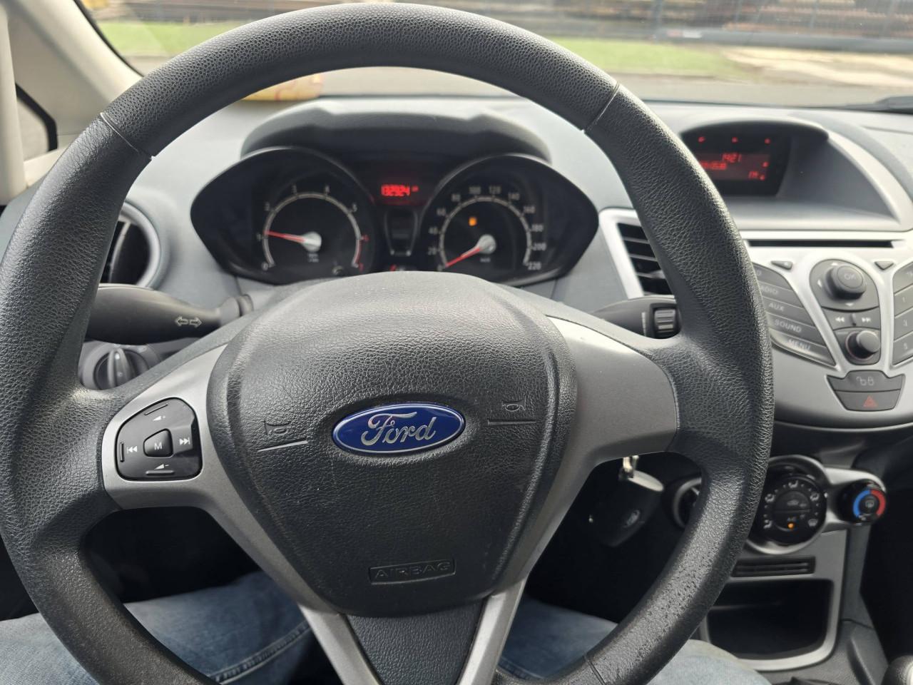 Ford Fiesta 1.25 Limited  bj2011  lage km  €3950