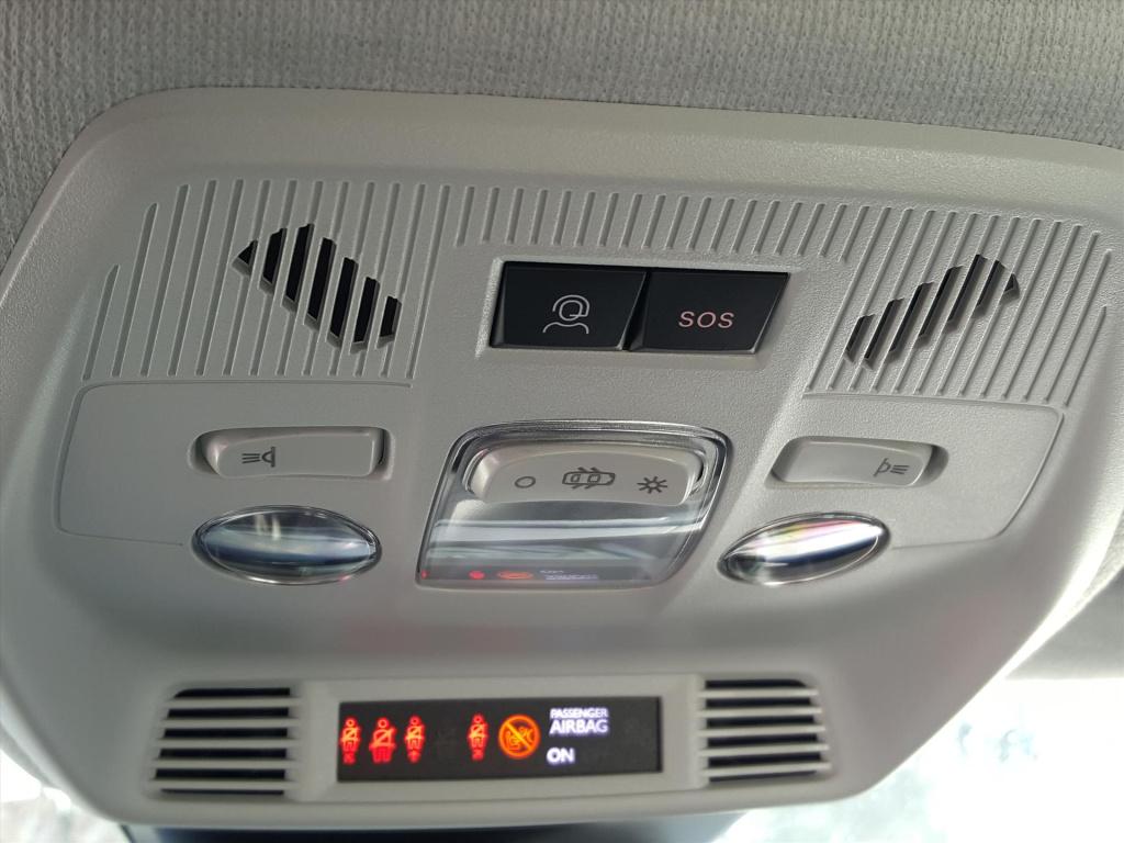 Citroen C3 new 1.2 100pk max zwart-dak apple carplay & android auto | navig