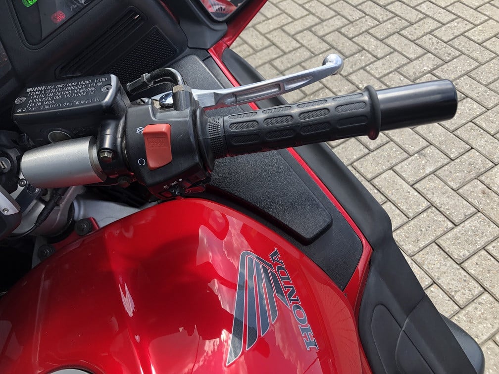 Honda ST1300 Pan European, bj 2002 met 92dkm, mooie staat! Rijklaar €3750,-