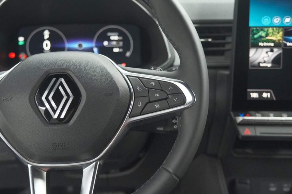 Renault Captur mild hybrid 160 edc techno | camera | navigatie | apple carp