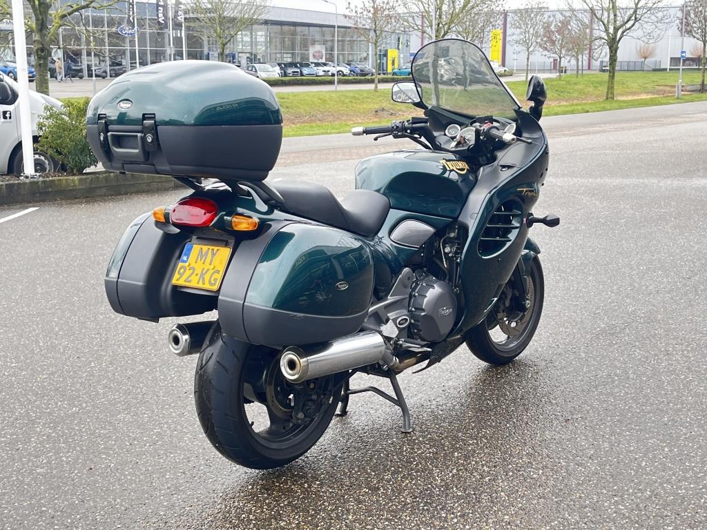 Triumph Trophy tour 900