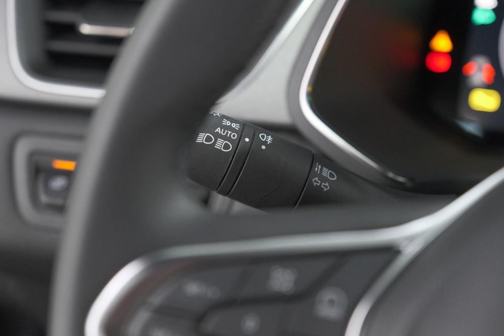 Renault Captur 1.6 e-tech full hybrid 145 techno | camera | navigatie | app