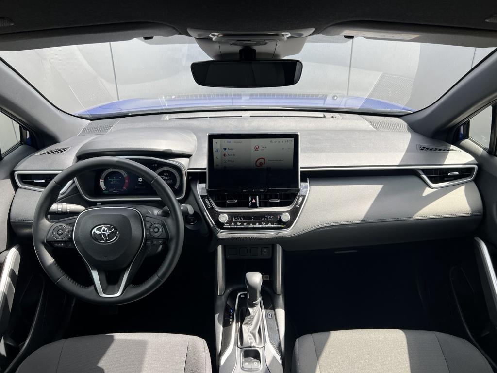 Toyota Corolla Cross hybrid 140 style | adap.cruise| camera| elek.kofferkle
