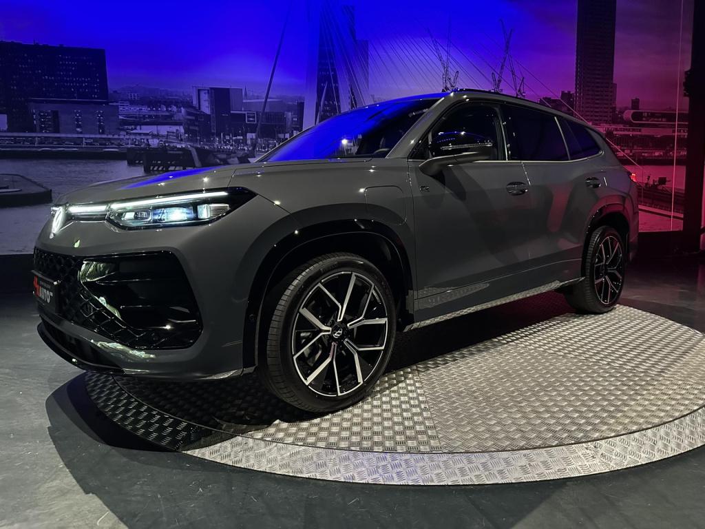 Volkswagen Tayron 1.5 ehybrid r-line edition *pano*keyless*blackstyle*