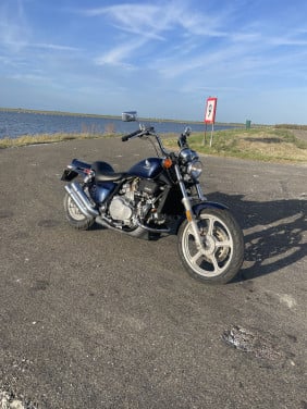 Honda Supermagna VF700c