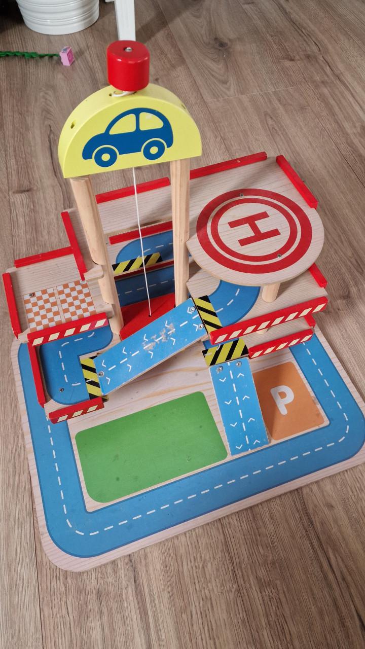 Houten parkeergarage peuter speelgoed