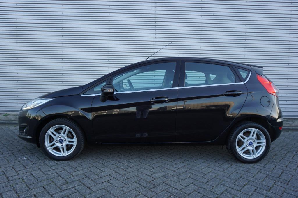 Ford Fiesta 1.0 ecoboost titanium airco / cruise / elektr. ramen / nap