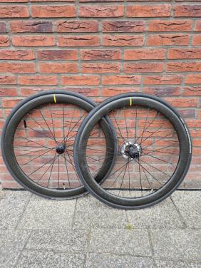 Wielset racefiets mavic cosmic 45sl carbon voor een prikkie!