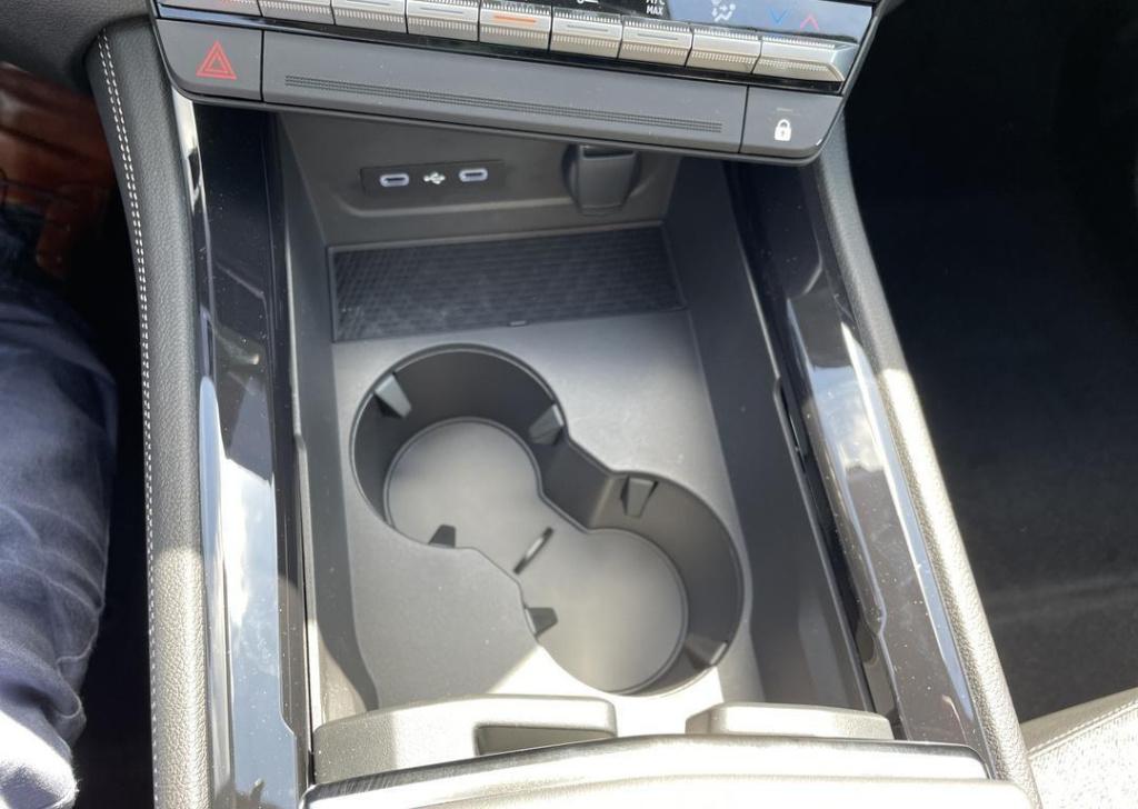 Renault Austral 1.2 e-tech full hybrid 200 techno - nieuw model / panoramis